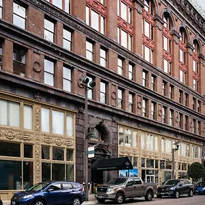 Frontdesk Spacious Downtown 2 Bedroom Apt Apartment